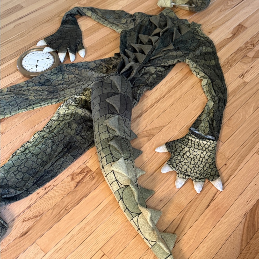 ❌SOLD❌Men's crocodile 🐊 Costume - Peter Pan - Picture 9 of 12